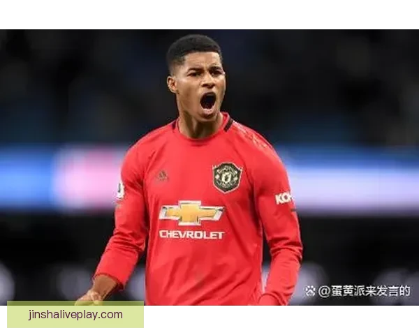 拉什福德场均2.8球突破第300球成就 打破弗里克治下巴萨防线