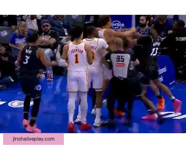 比塔泽犯规导致兰代尔脚踝高位扭伤预计缺阵两周以上